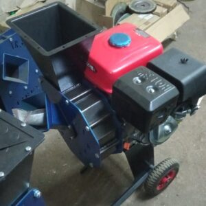 Бензиновый измельчитель с бункером TIREX
