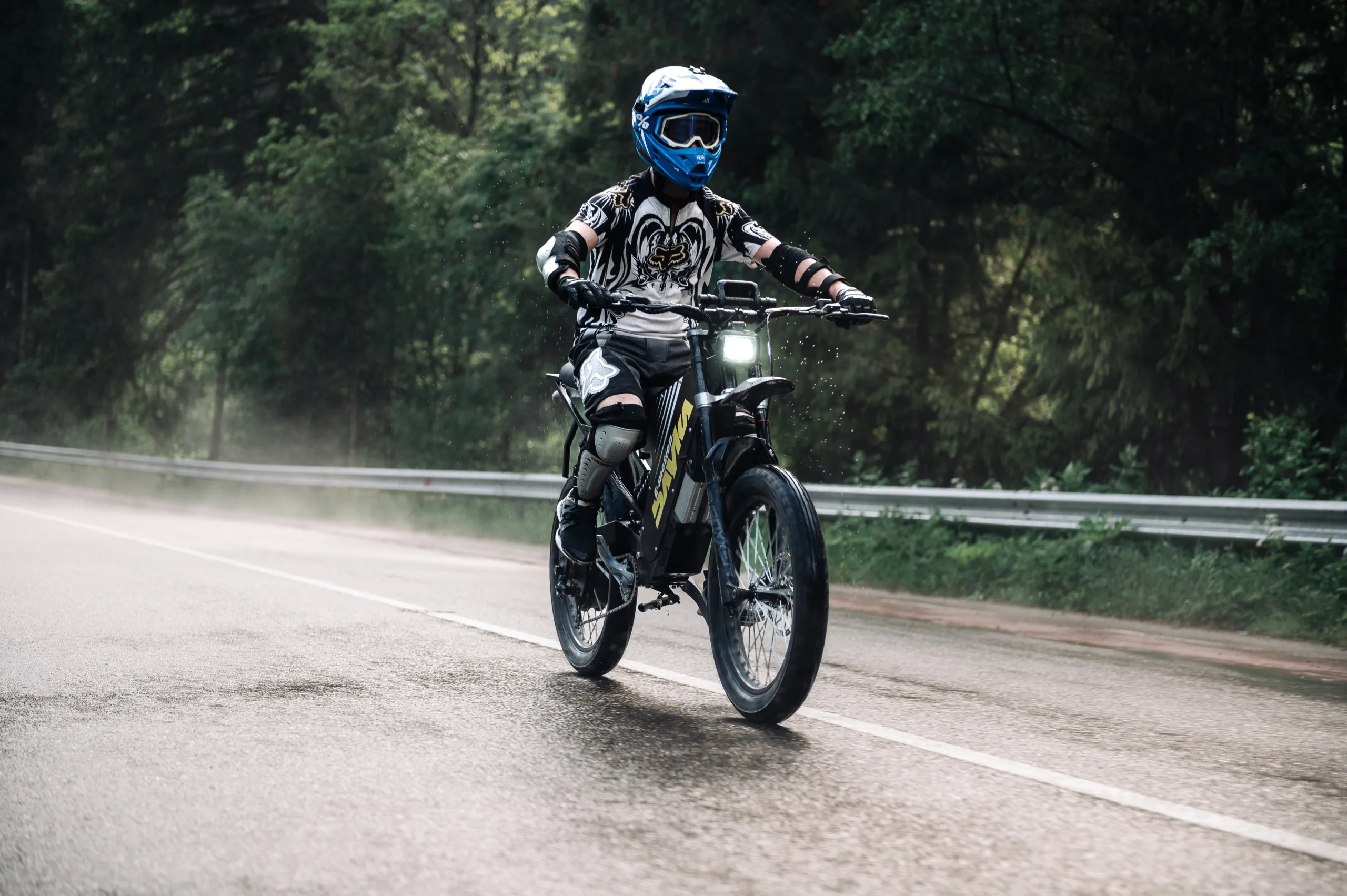 Електричний байк E-Motion Big 18" MOTO motor wheel 3000 W 50 Ah - Зображення 42