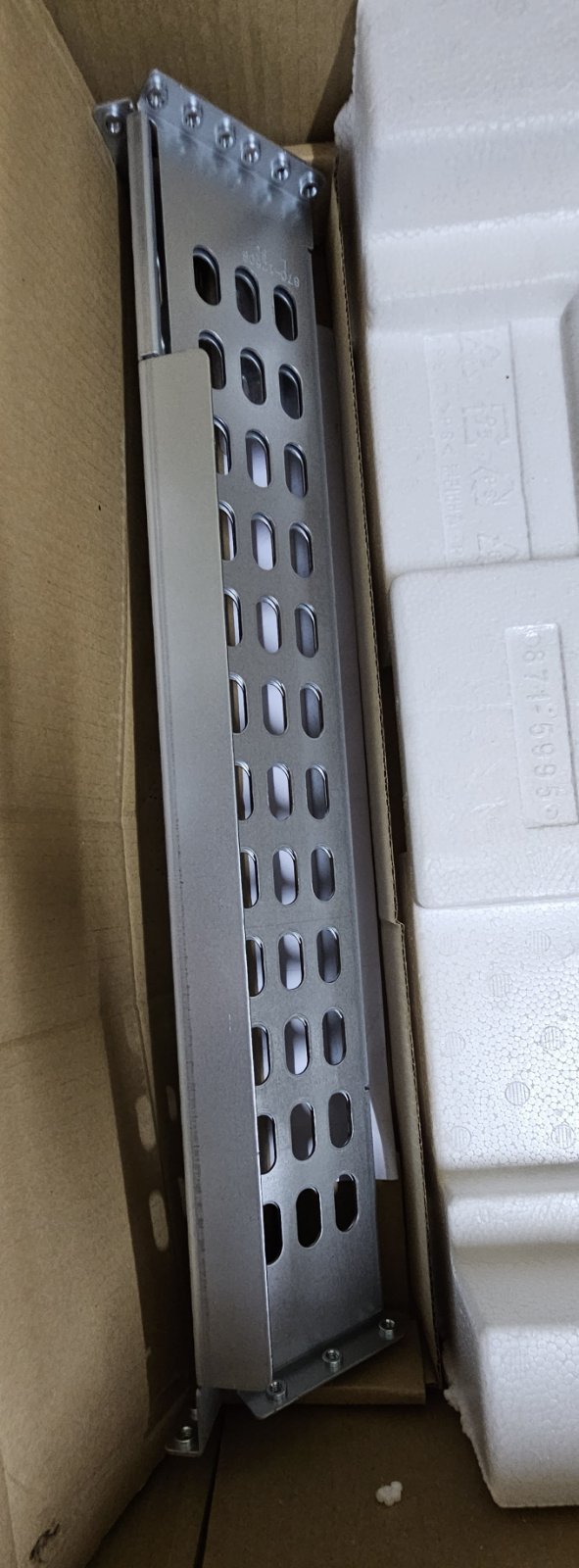 Лінійно-інтерактивне ДБЖ APC Smart-UPS 1500VA SMX1500RMI2U - Зображення 4