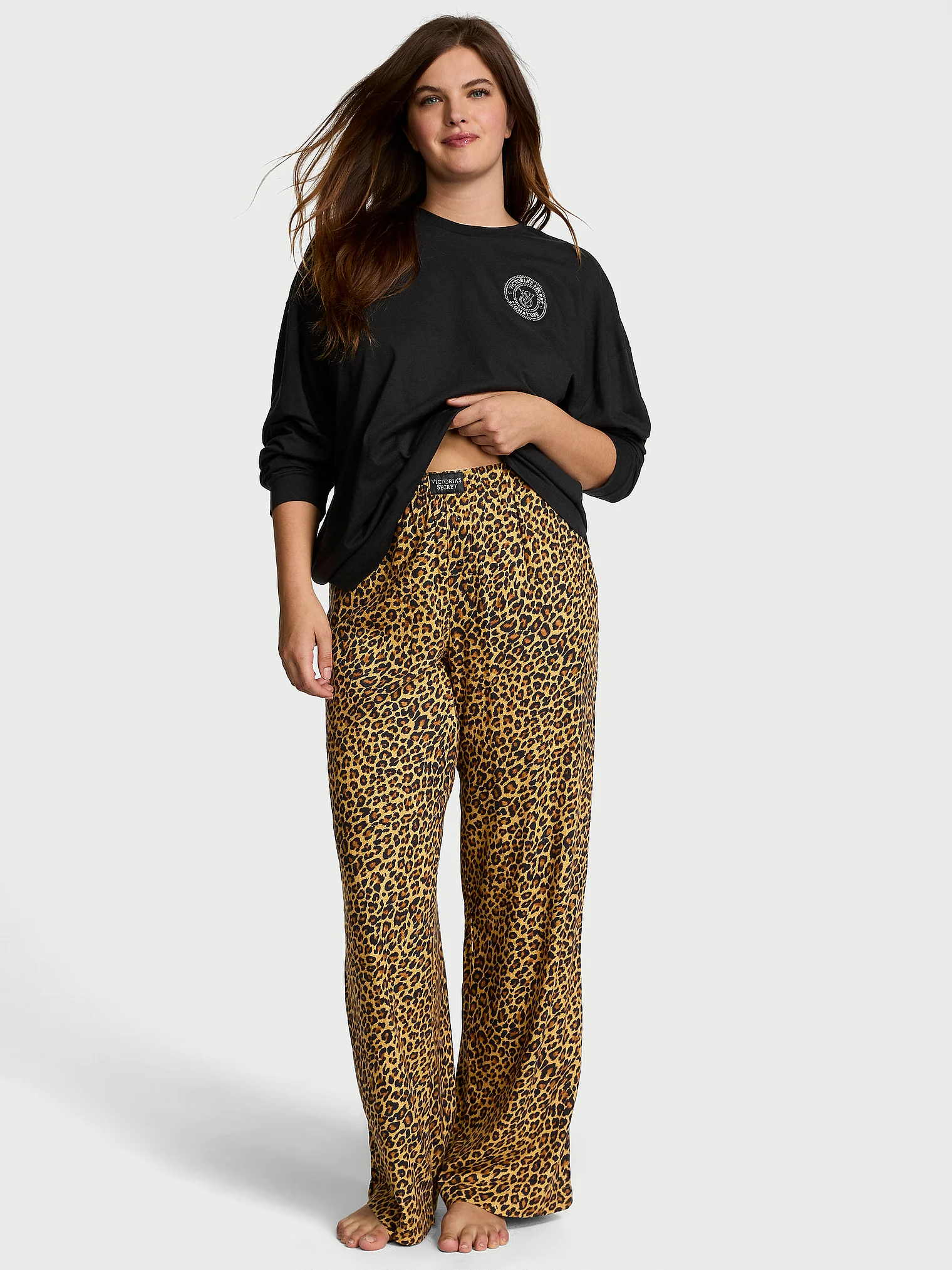 Бавовняна піжама зі штанами Long-Sleeve Tee-Jama Set, Safari Gold Leopard, S, довжина - Regular, Victoria's Secret
