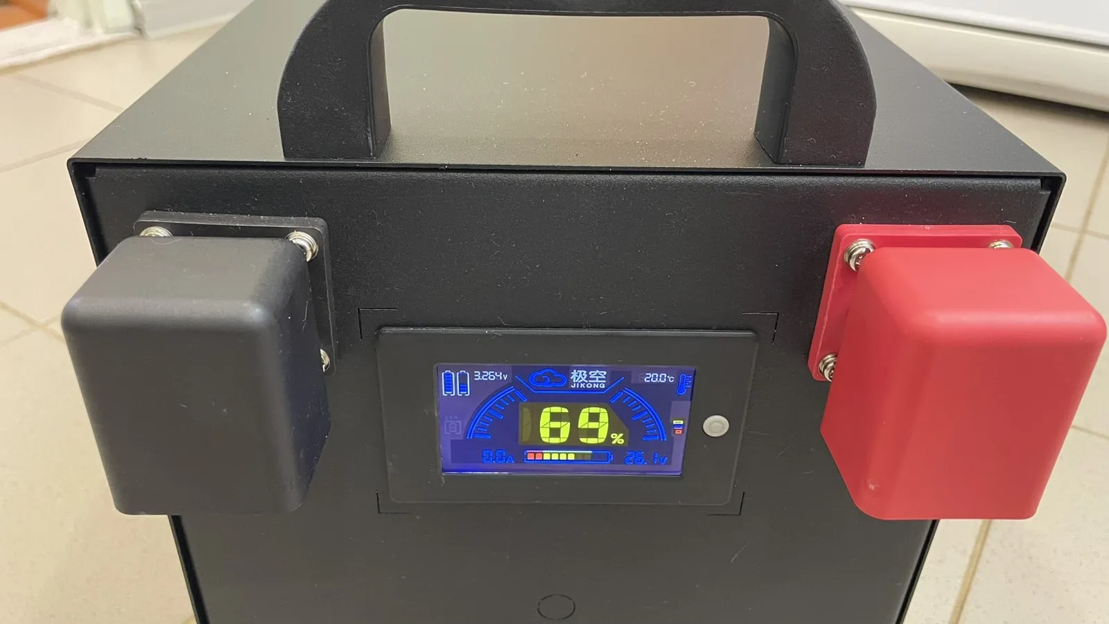 Акумулятор LiFePO4 24 В 334 Аг, 8 кВт·год, з дисплеєм та Bluetooth, на елементах EVE